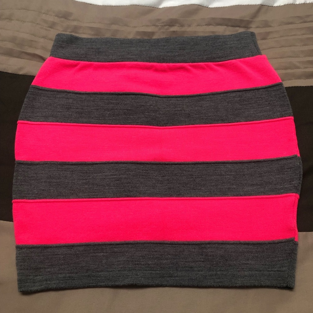 Grey and pink mini skirt